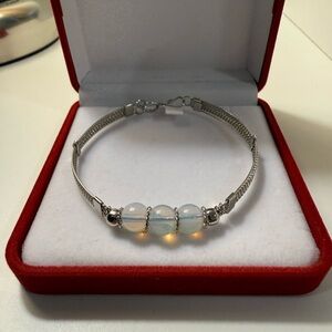 Peruvian Silver-Tone Moonstone Opal Bracelet – NWOT